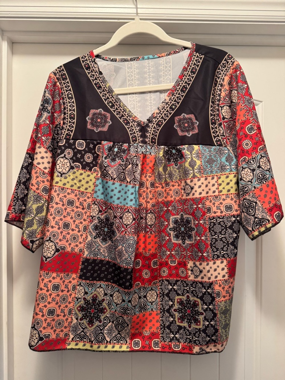 Patchwork Print V-Neck Women's Top - Multicolor